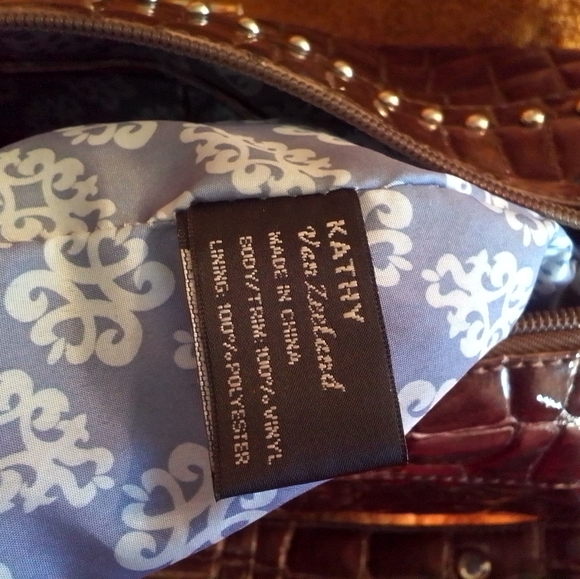 Kathy Van Zeeland KVZ Brown Croc-Embossed Women's Handbag - Picture 9 of 10